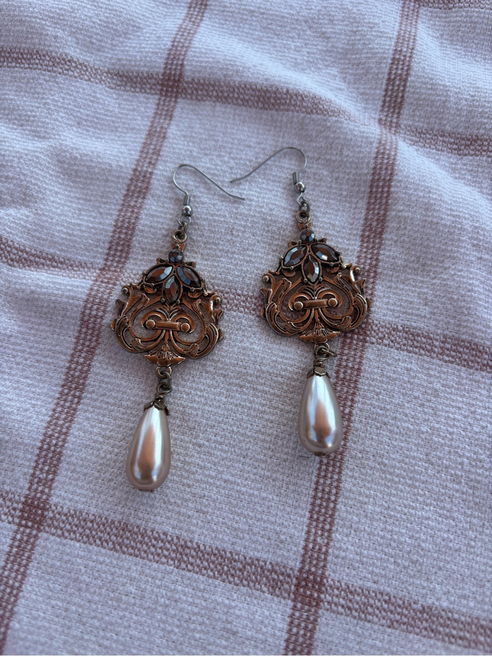 Vintage-Style Copper Filigree Drop Earrings with Pearl Teardrop